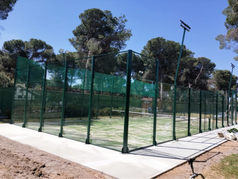 Fotografía de una pista de pádel Sport Basic